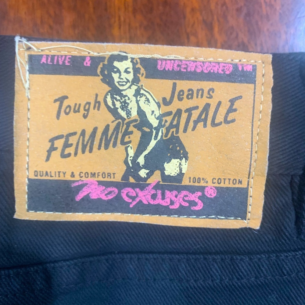 NWT Vintage Femme Fatale Hi Rise “No Excuses “ Black Jeans 9/10